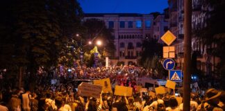 Ukrainske antikorrupsjonsaktivister: – Vi utkjemper to kamper samtidig