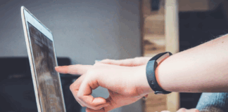 Verdens kvinner og jenter rammes hardt av digitale overgrep