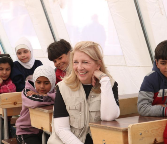 Unicef-sjef: Advarer om sultkrise mens norsk bistand vurderes